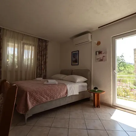 Lena Apartment Bilice